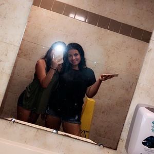 Meet your Posher, Lea